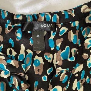 Blouse size S. Sleeveless. Button down